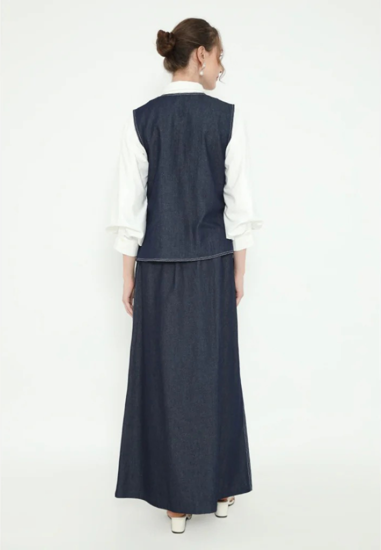 Queena Vest In Denim | Navy