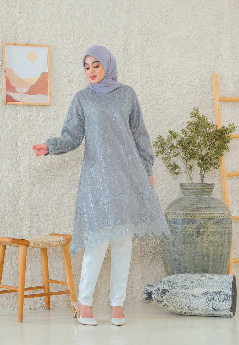 Lunara Long Sleeved Tunic with Brocade | Purple