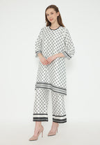 Minimalist Monochrome Tunic | White