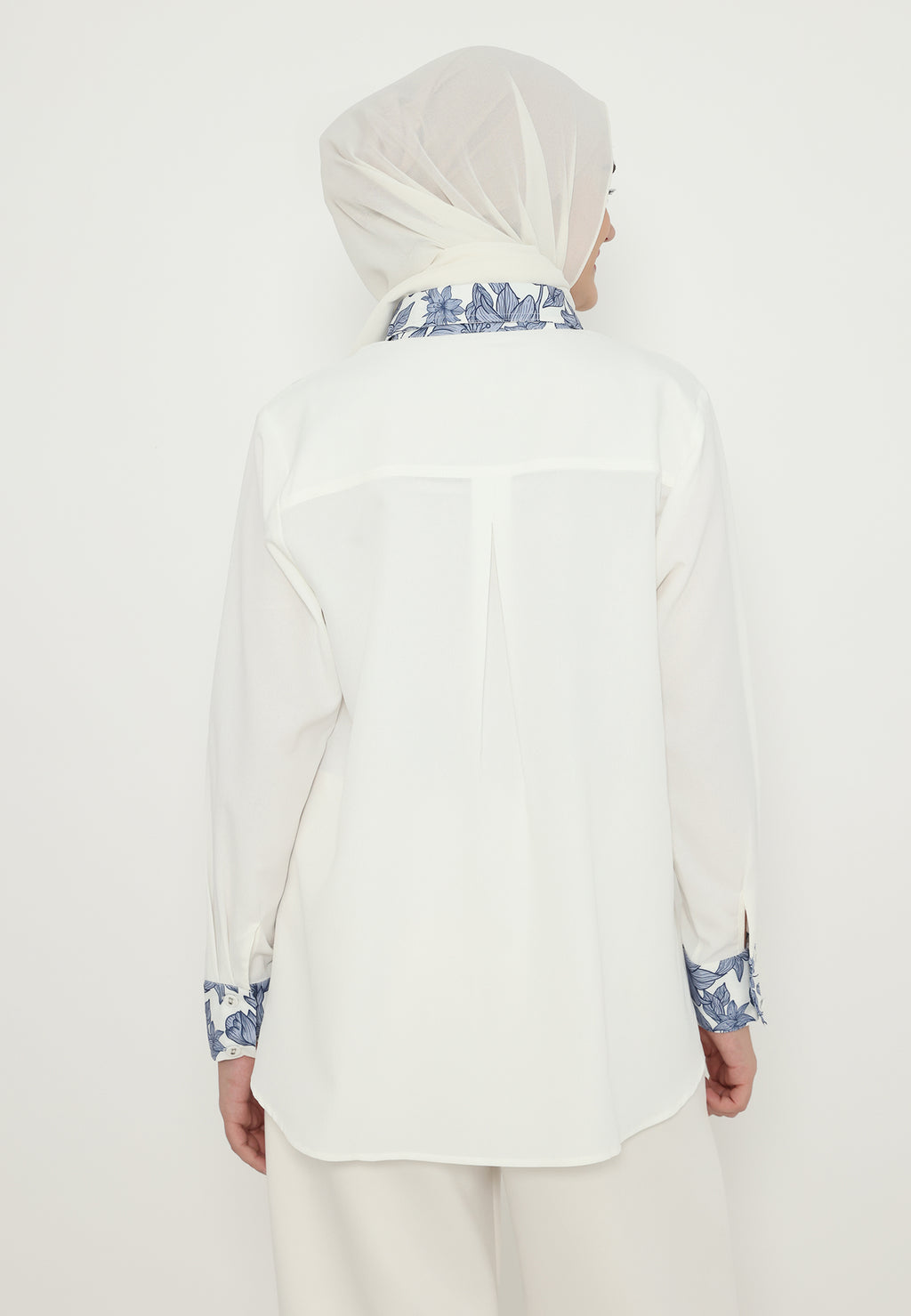 Nimas Floral Accent Shirt In Broken | White