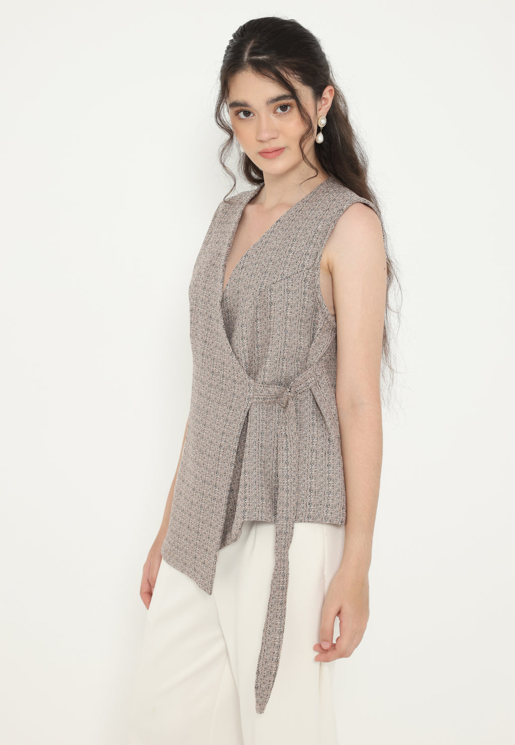 Oceanic Plain Sleeveless Vest | Beige