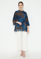 Sashfir Draferry Blouse In Emerald | Blue