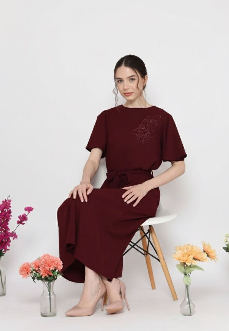 Sienna Long Dress With Pearl Detail | Maroon