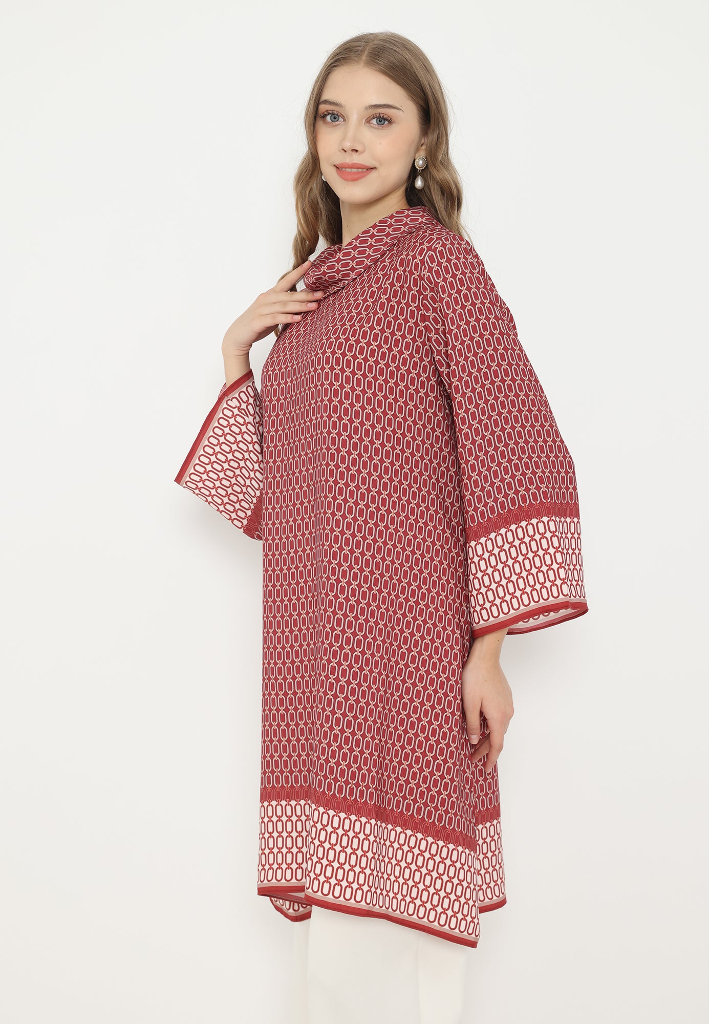 Hilda Midi Dress Chain Pattern With Draffery Neck | Red