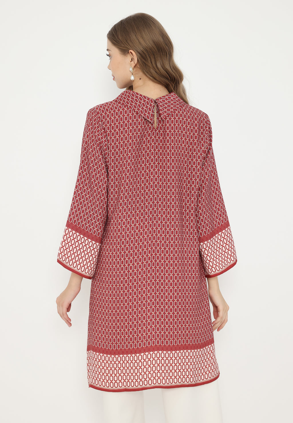 Hilda Midi Dress Chain Pattern With Draffery Neck | Red
