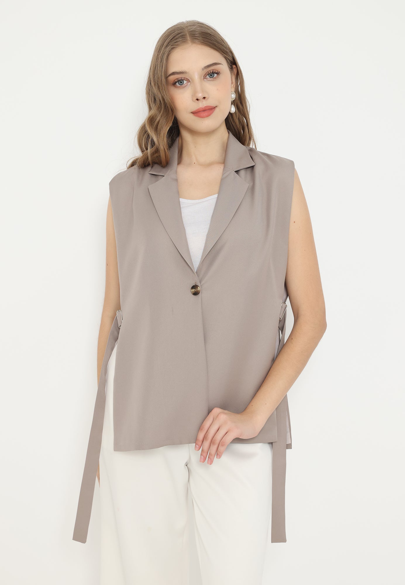 Novelle Tops Vest With Strape | Mocca