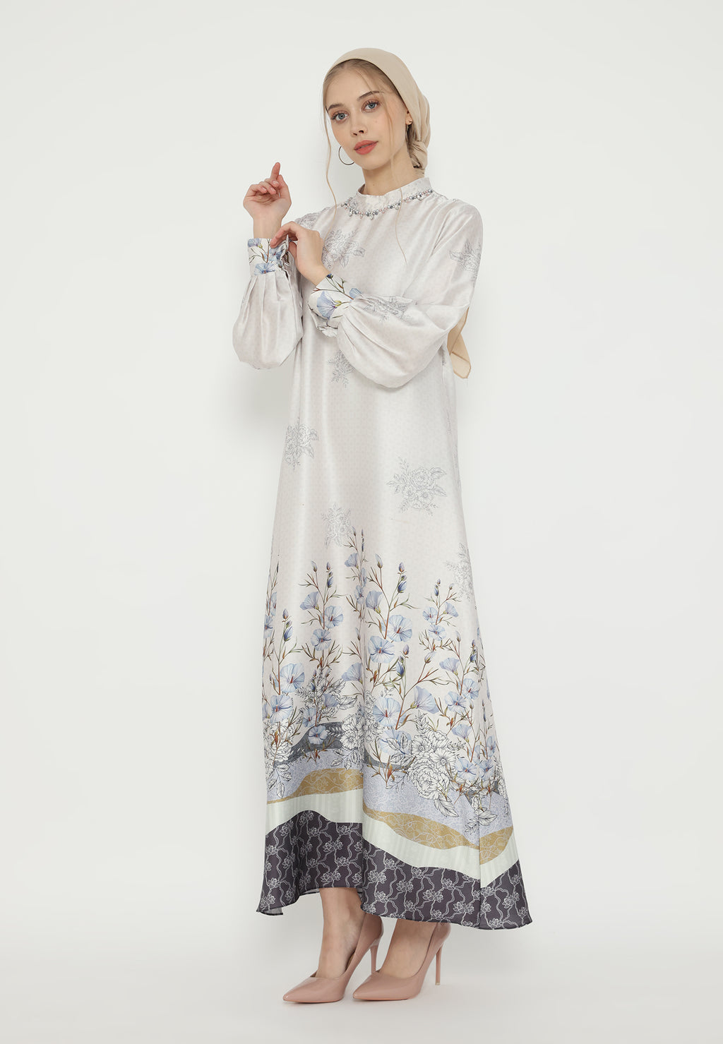 Zuhaira Silk Long Dress Muslim | White