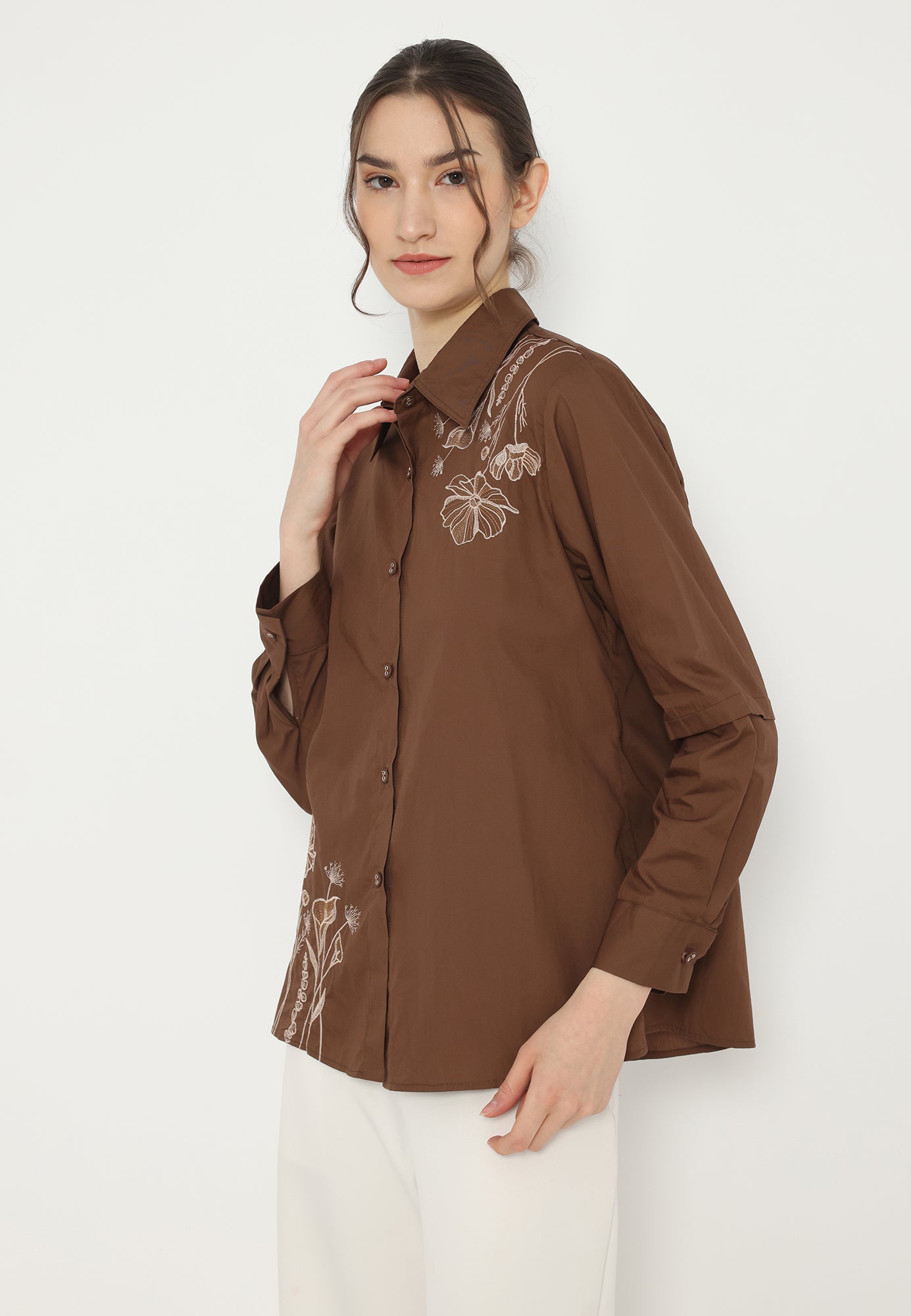 Julia Flower Embroidery Shirt | Brown