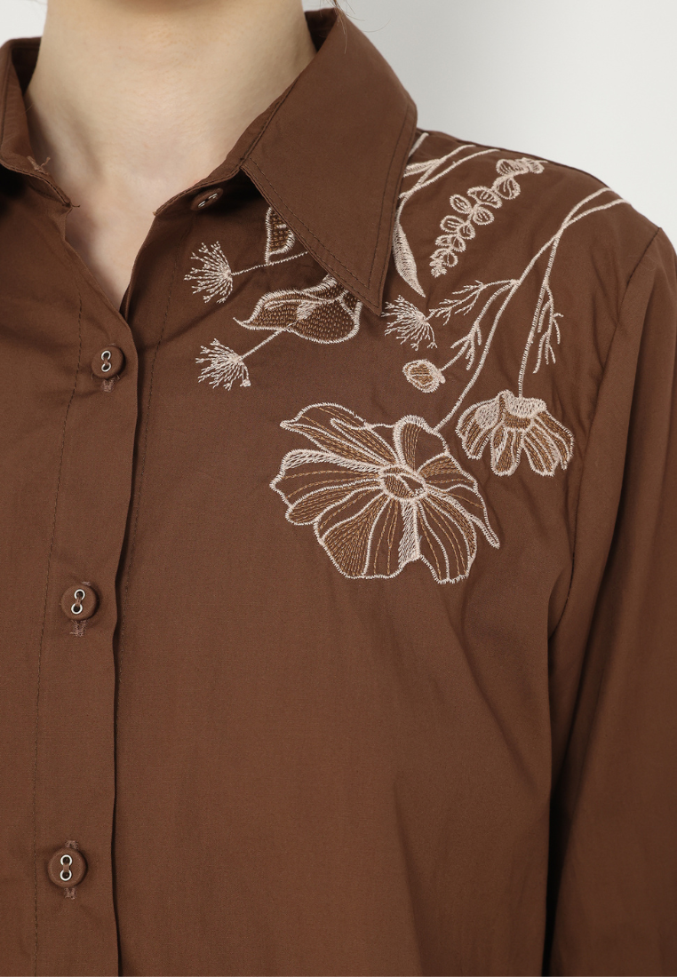 Julia Flower Embroidery Shirt | Brown