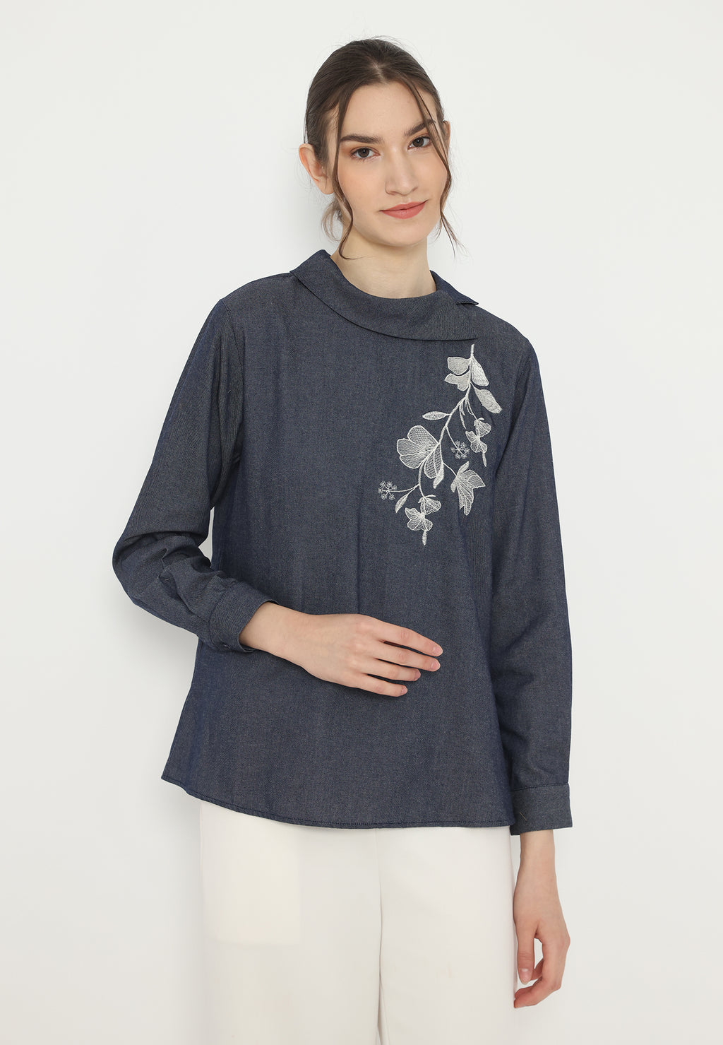 Avril Denim Blouse With Embroidery In Denim | Navy