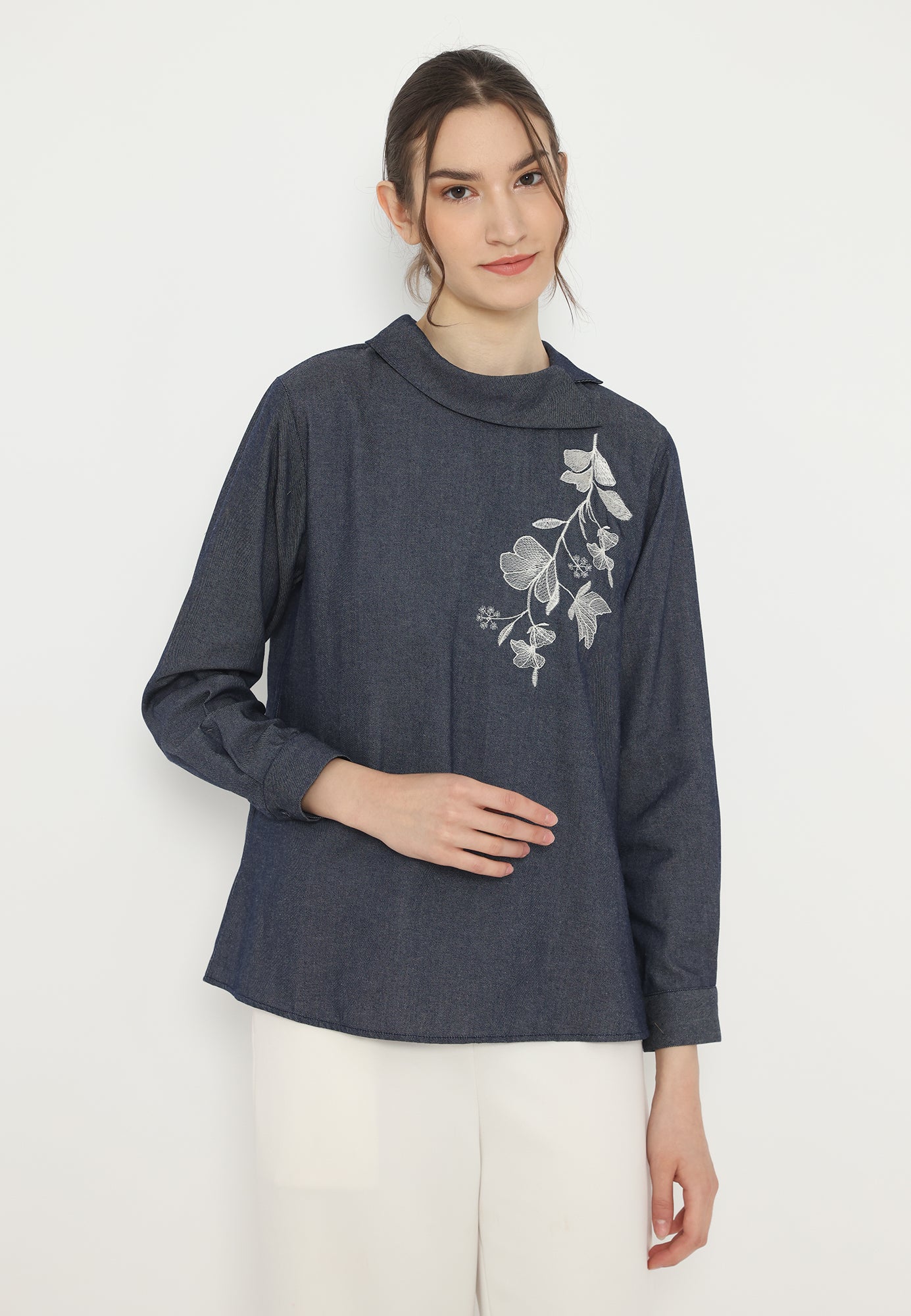 Avril Denim Blouse With Embroidery In Denim | Navy