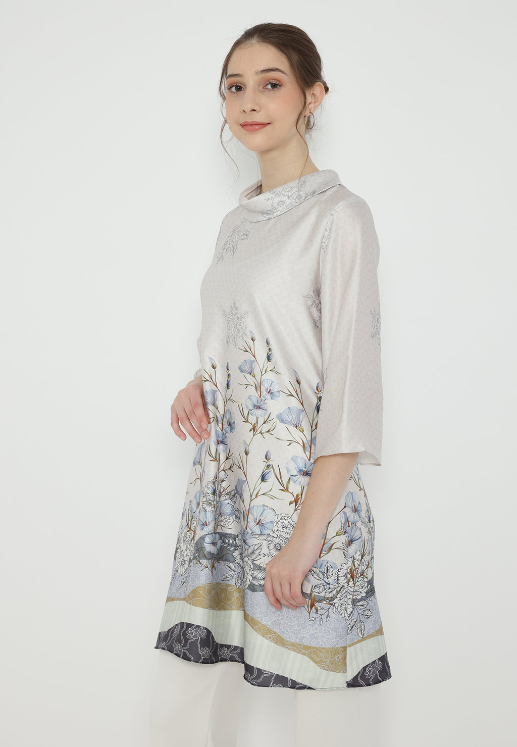 Velora Tunic With Draffery Neck | Grey