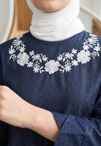 Soraya Blouse With Floral Embroidery | Navy