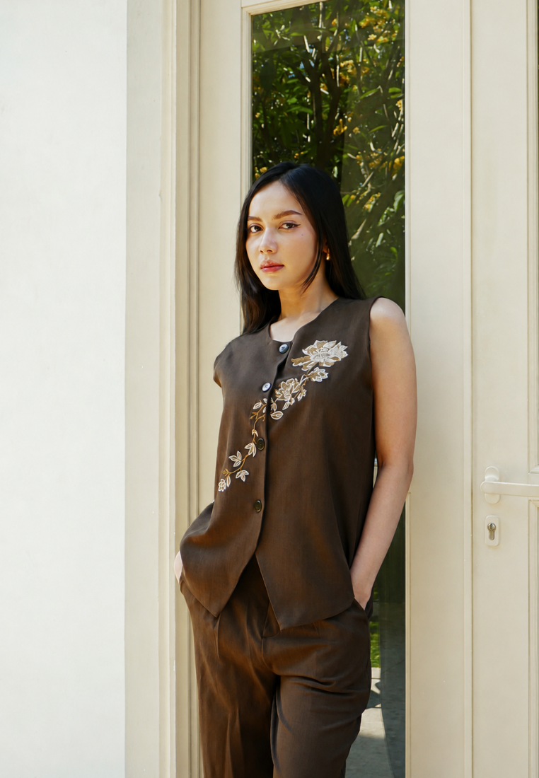 Florence Embroidery Vest | Brown