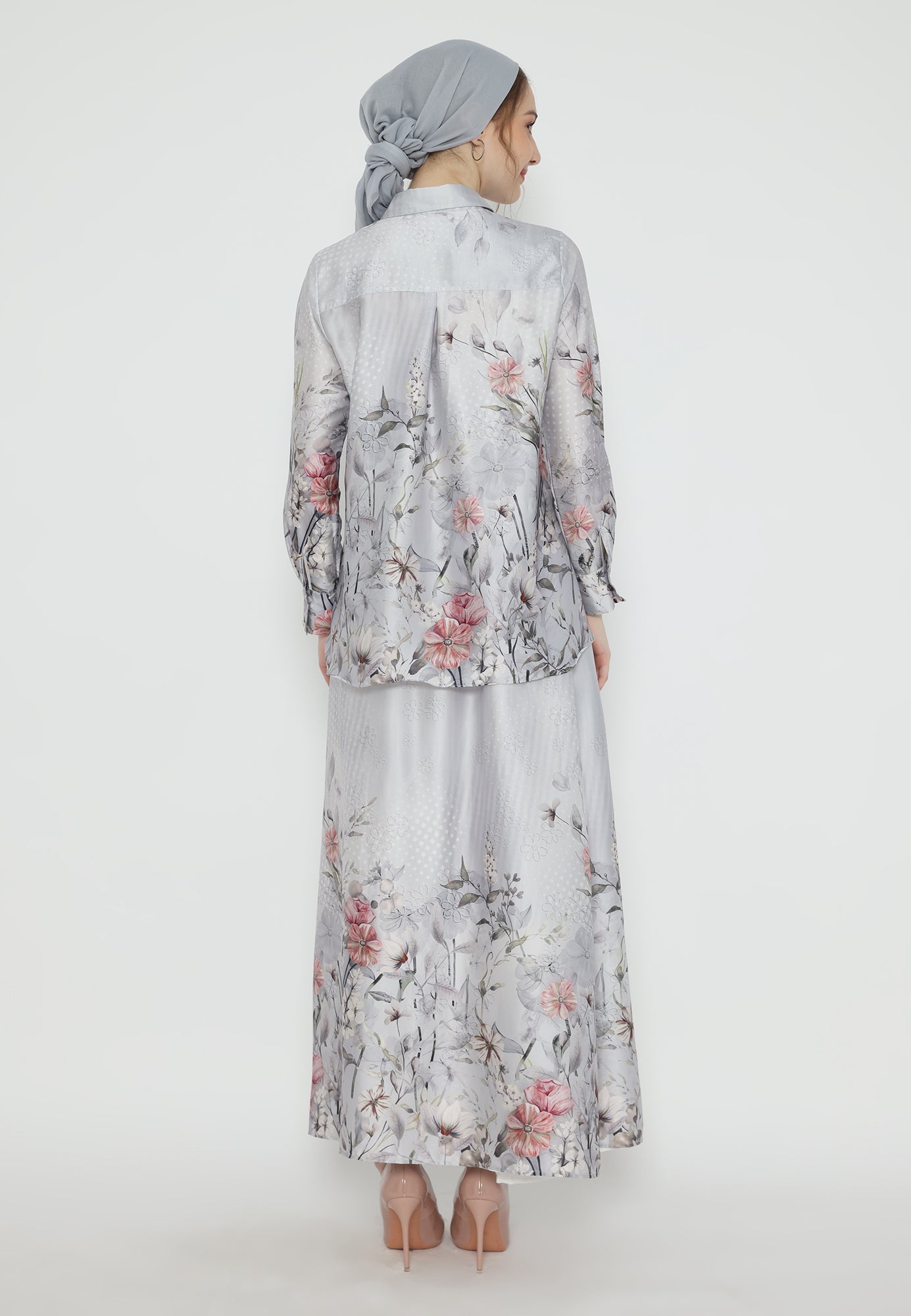 Firyal Tops Armany Silk Floral | Grey