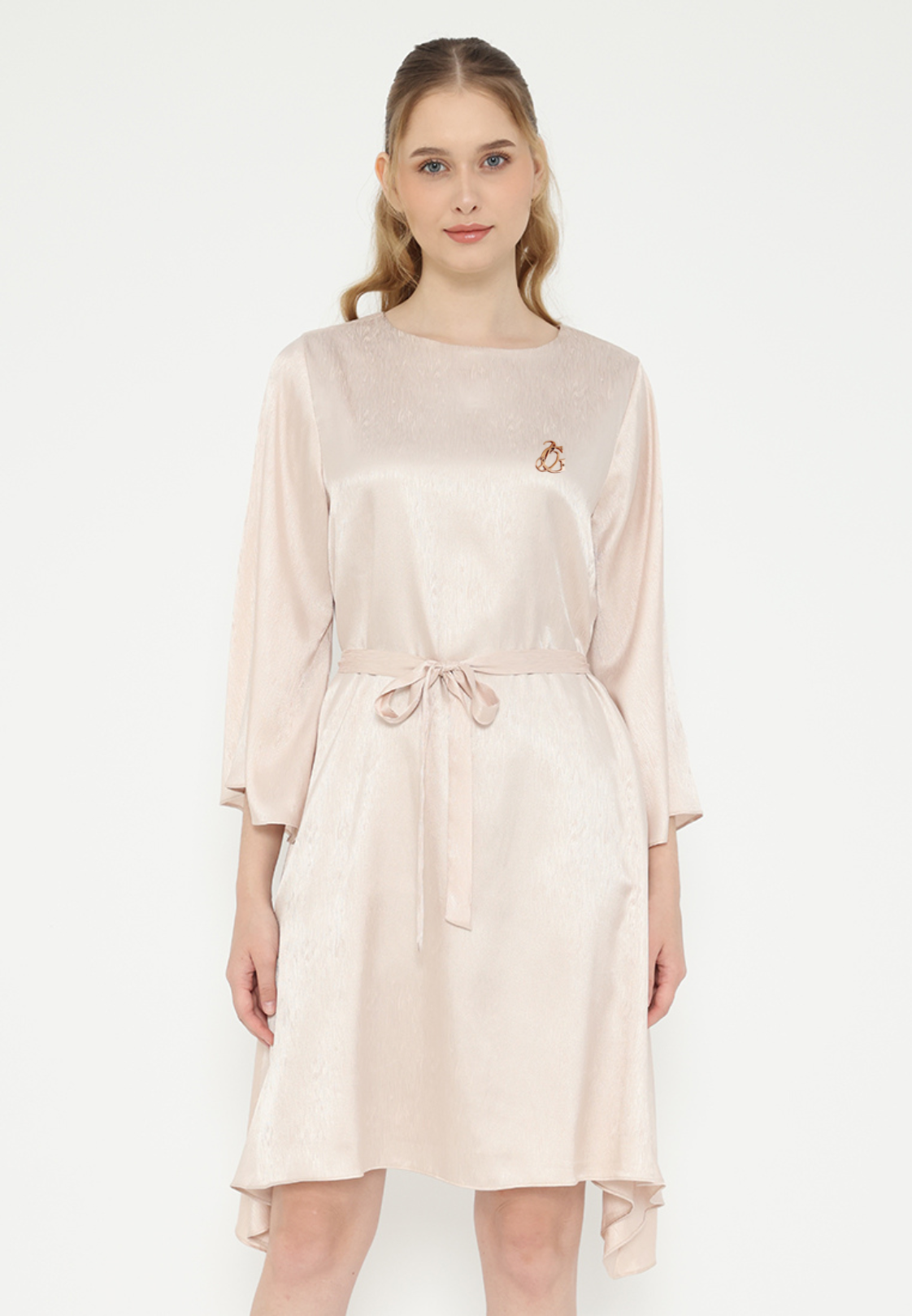 Lilies Satin Midi Dress | Cream