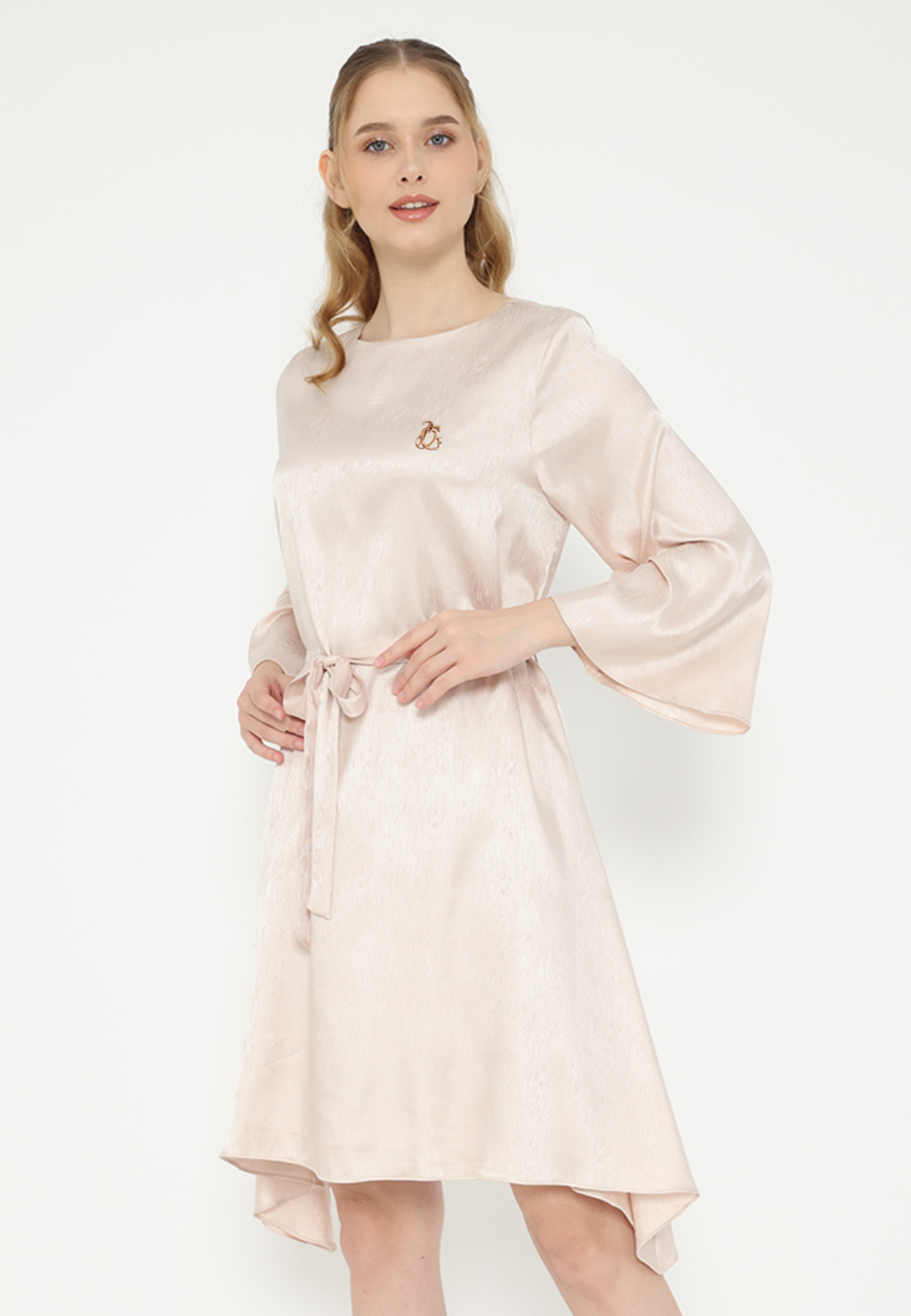 Lilies Satin Midi Dress | Cream