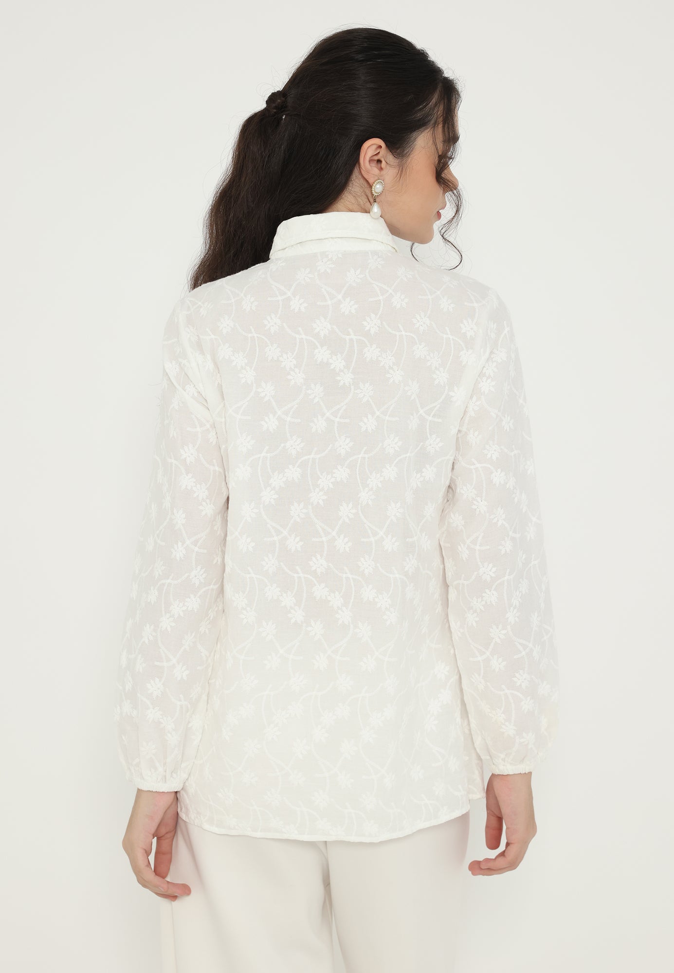 Daisy Embroidered Shirt | White