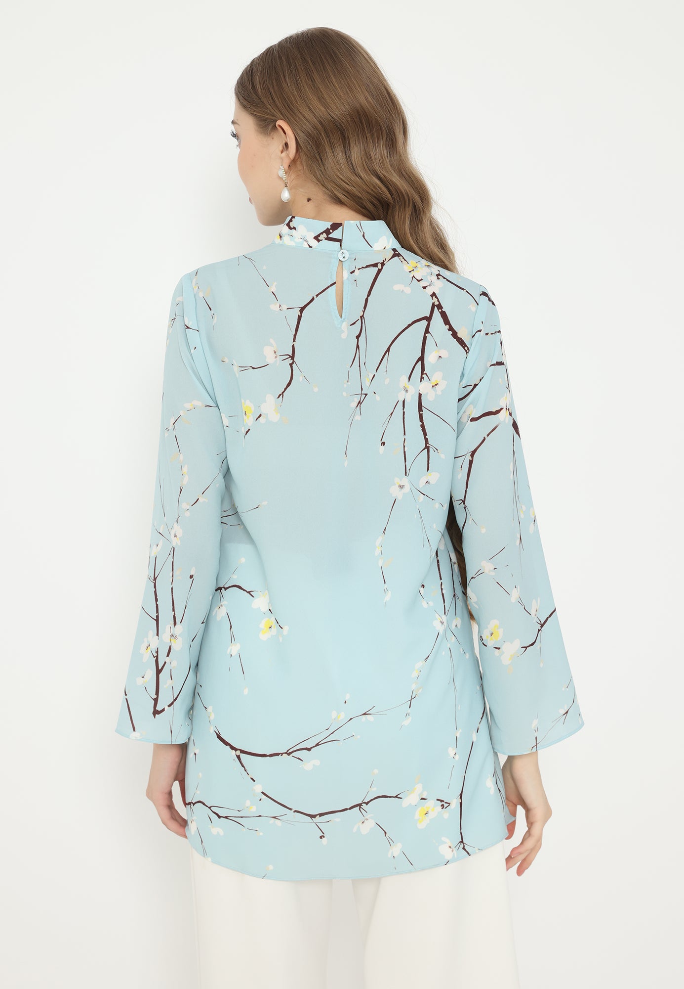 Amoura Tops With Sanghai Neck | Blue