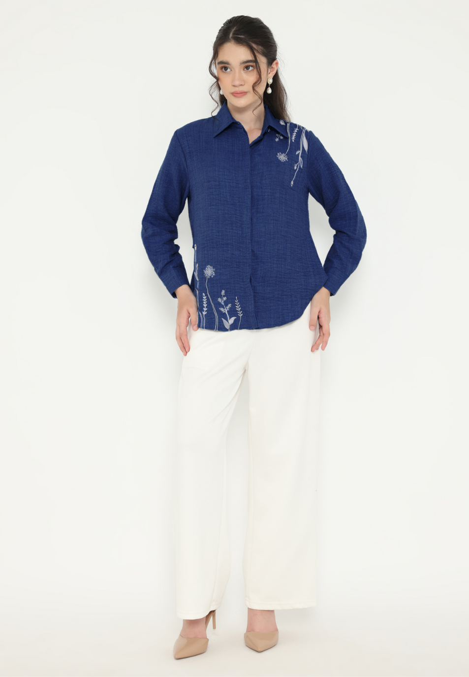Bologna Casual Shirt with Floral Embroidery | Navy
